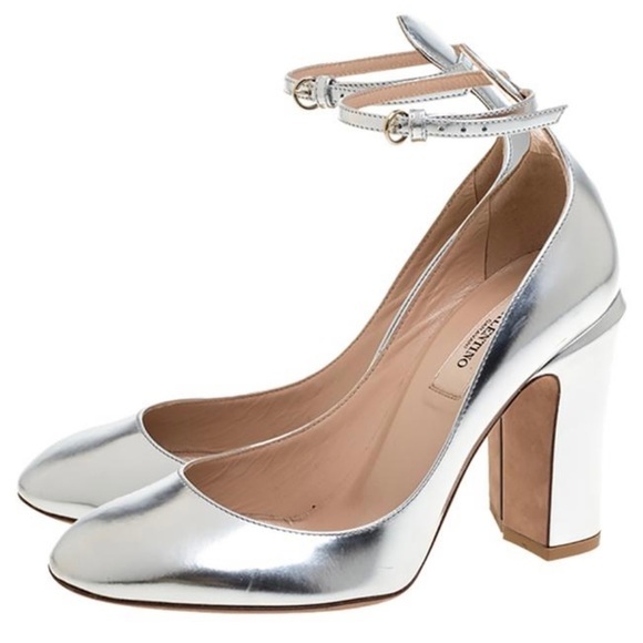 NIB Valentino Pumps - Picture 3 of 6